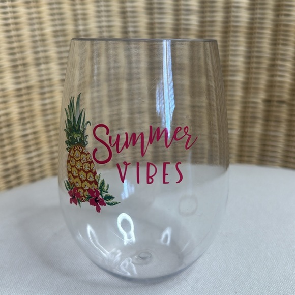 Great Gift Idea Summer Vibe Tumblr And Multi Colored Butterfly Anklet - Picture 2 of 6